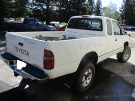 1996 TOYOTA TACOMA XTRA CAB WHITE 2.7L AT 4WD Z16279